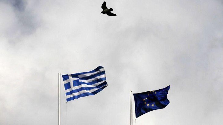 Le Parlement grec approuve l'accord sur le troisième plan d'aide - ảnh 1